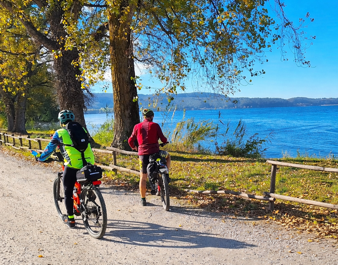 escursione in mountain bike sul lago di Bolsena